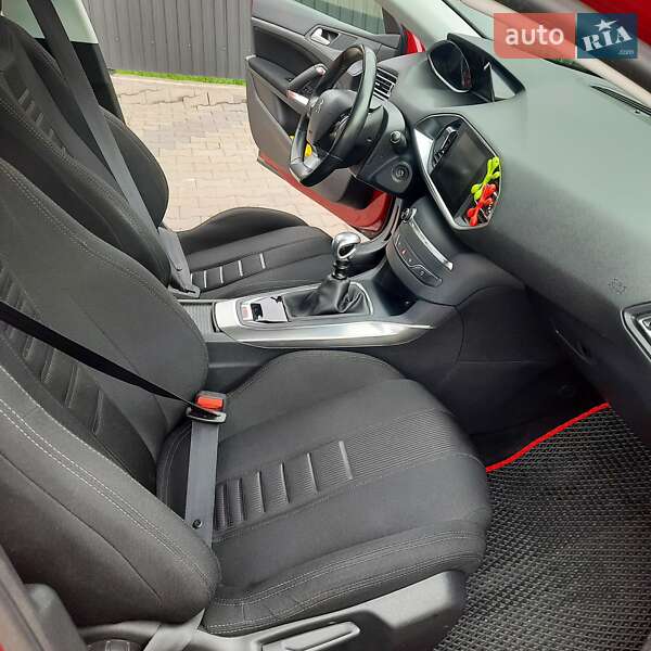 Універсал Peugeot 308 2014 в Білки