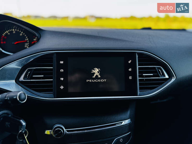 Універсал Peugeot 308 2015 в Здолбуніві