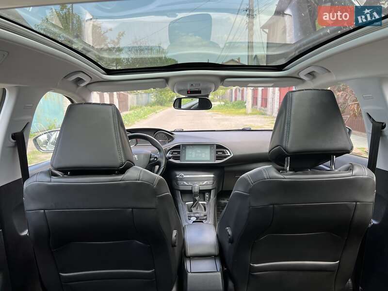 Универсал Peugeot 308 2016 в Киеве