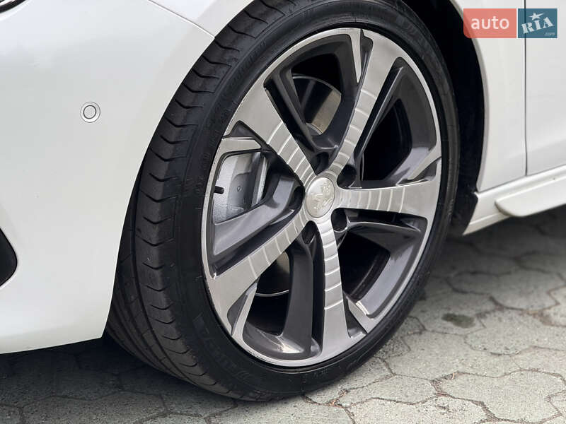 Универсал Peugeot 308 2018 в Дубно