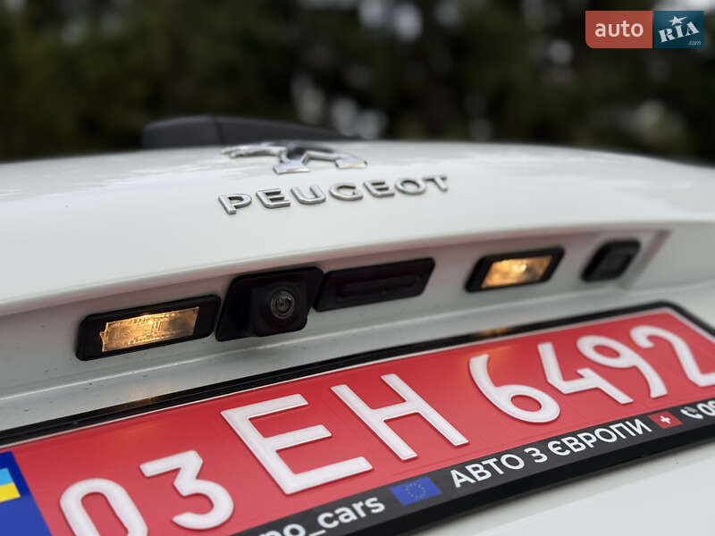 Универсал Peugeot 308 2018 в Дубно