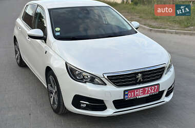 Хэтчбек Peugeot 308 2018 в 
