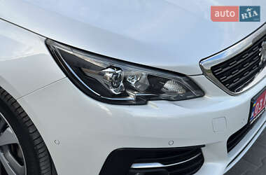 Хэтчбек Peugeot 308 2018 в 