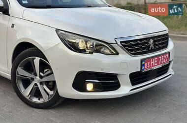 Хэтчбек Peugeot 308 2018 в 