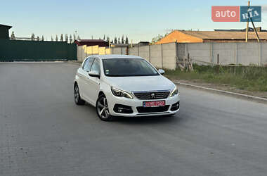 Хэтчбек Peugeot 308 2018 в 