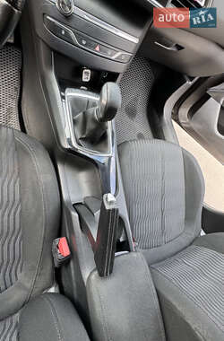 Универсал Peugeot 308 2015 в 