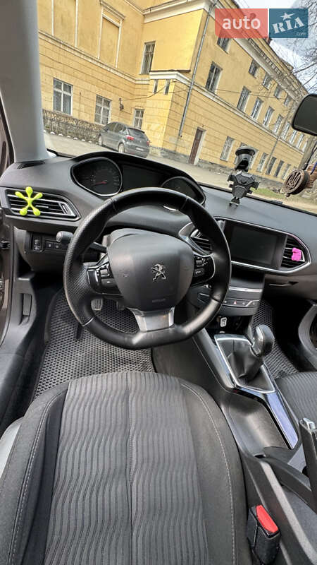 Универсал Peugeot 308 2015 в Староконстантинове фото 29 Универсал Peugeot 308 2015 в Староконстантинове