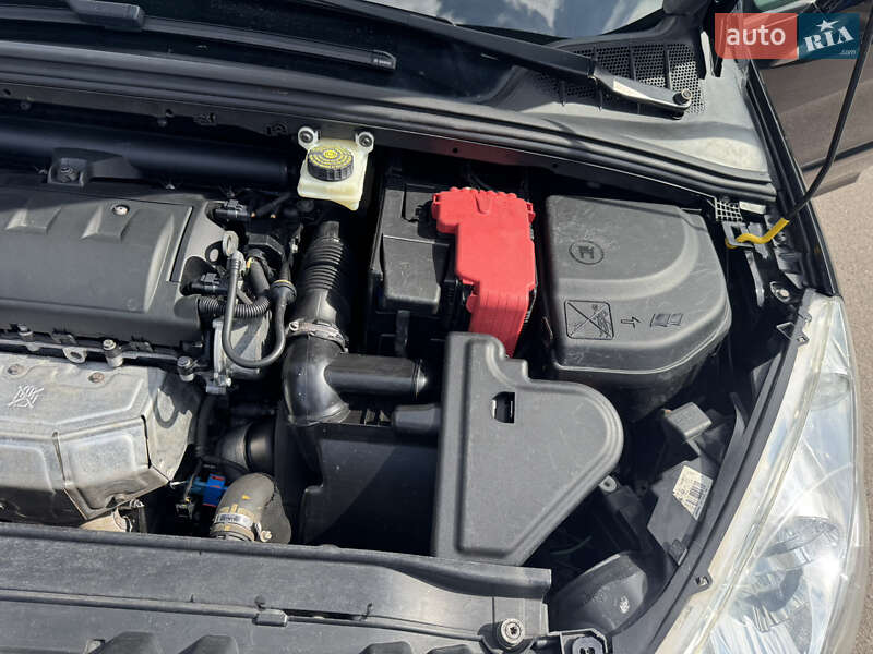 Универсал Peugeot 308 2008 в Ровно