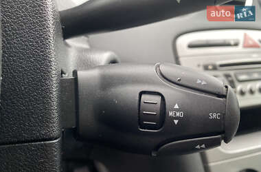 Хэтчбек Peugeot 308 2007 в 