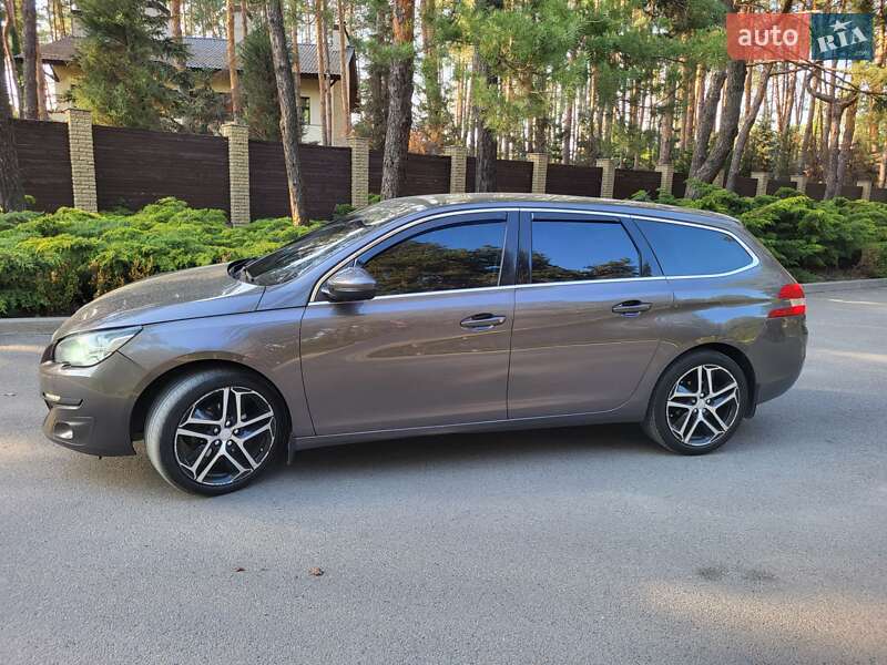 Универсал Peugeot 308 2014 в Днепре
