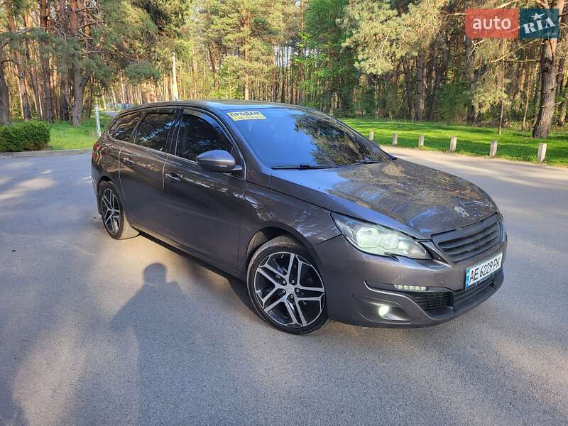 Универсал Peugeot 308 2014 в Днепре
