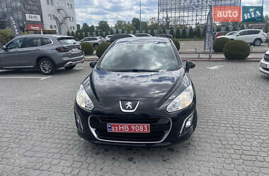 Хэтчбек Peugeot 308 2012 в 