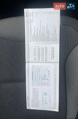 Хэтчбек Peugeot 308 2012 в 
