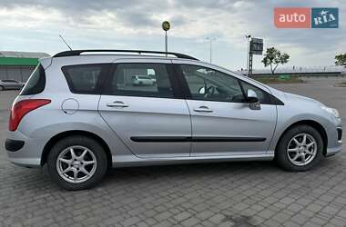 Универсал Peugeot 308 2012 в 