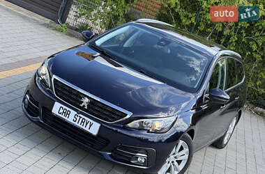 Универсал Peugeot 308 2018 в 