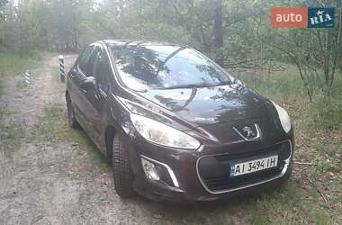 Хэтчбек Peugeot 308 2012 в Киеве