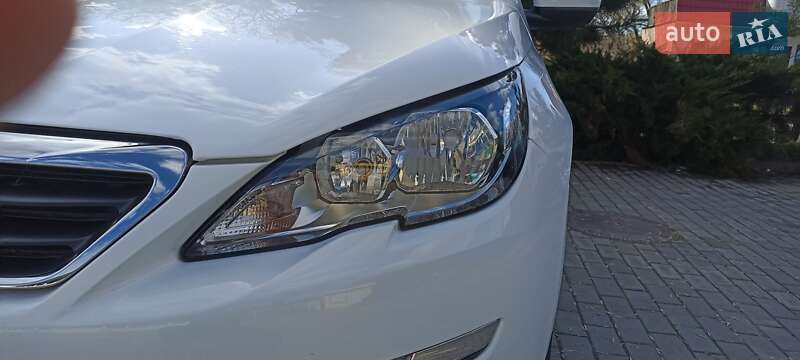 Универсал Peugeot 308 2015 в Каменке