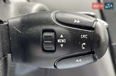 Хетчбек Peugeot 308 2013 в 