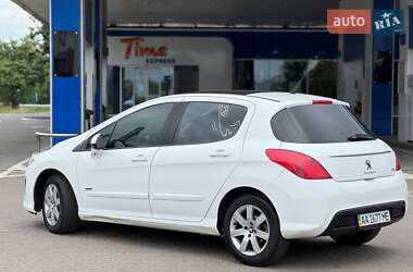 Хэтчбек Peugeot 308 2012 в 