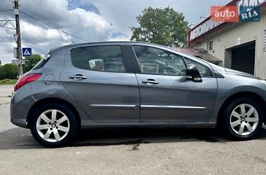 Хетчбек Peugeot 308 2011 в 