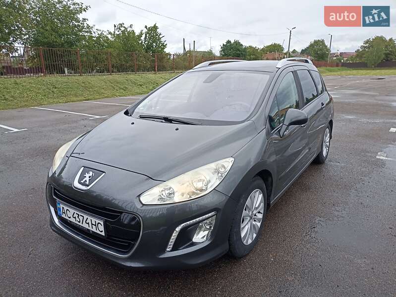 Универсал Peugeot 308 2011 в Луцке
