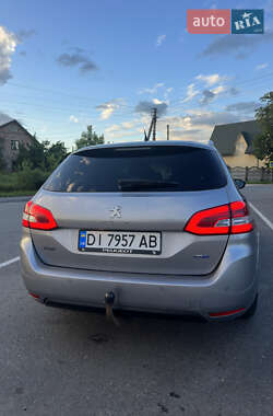 Універсал Peugeot 308 2014 в 