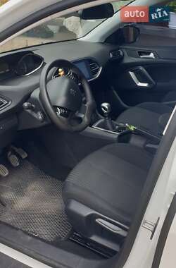 Універсал Peugeot 308 2015 в 