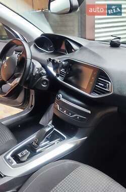 Универсал Peugeot 308 2020 в 