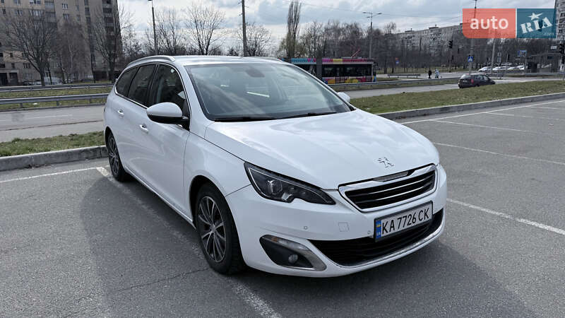 Peugeot 308 2016