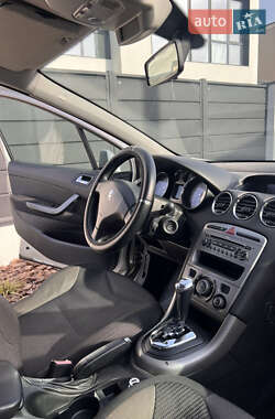 Хэтчбек Peugeot 308 2008 в 