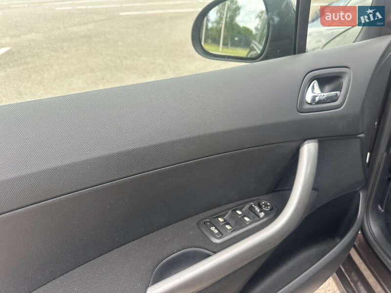 Універсал Peugeot 308 2011 в Житомирі