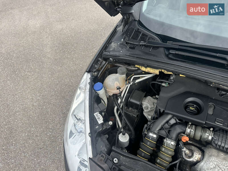 Універсал Peugeot 308 2011 в Житомирі