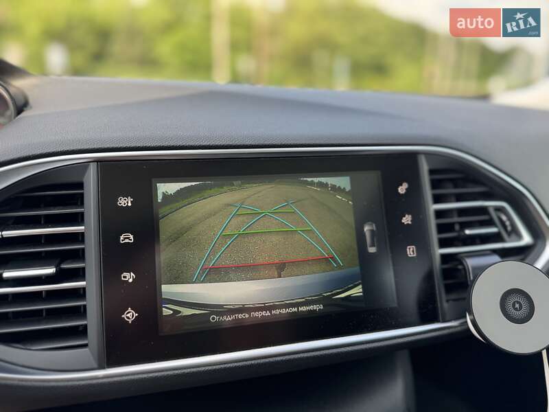 Универсал Peugeot 308 2015 в Ровно