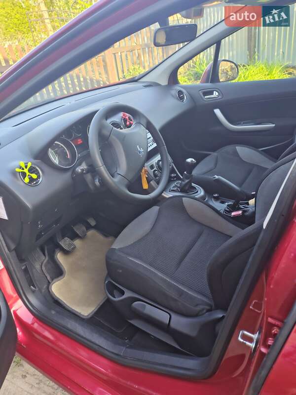 Хэтчбек Peugeot 308 2007 в Львове