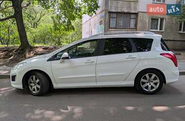 Универсал Peugeot 308 2013 в 