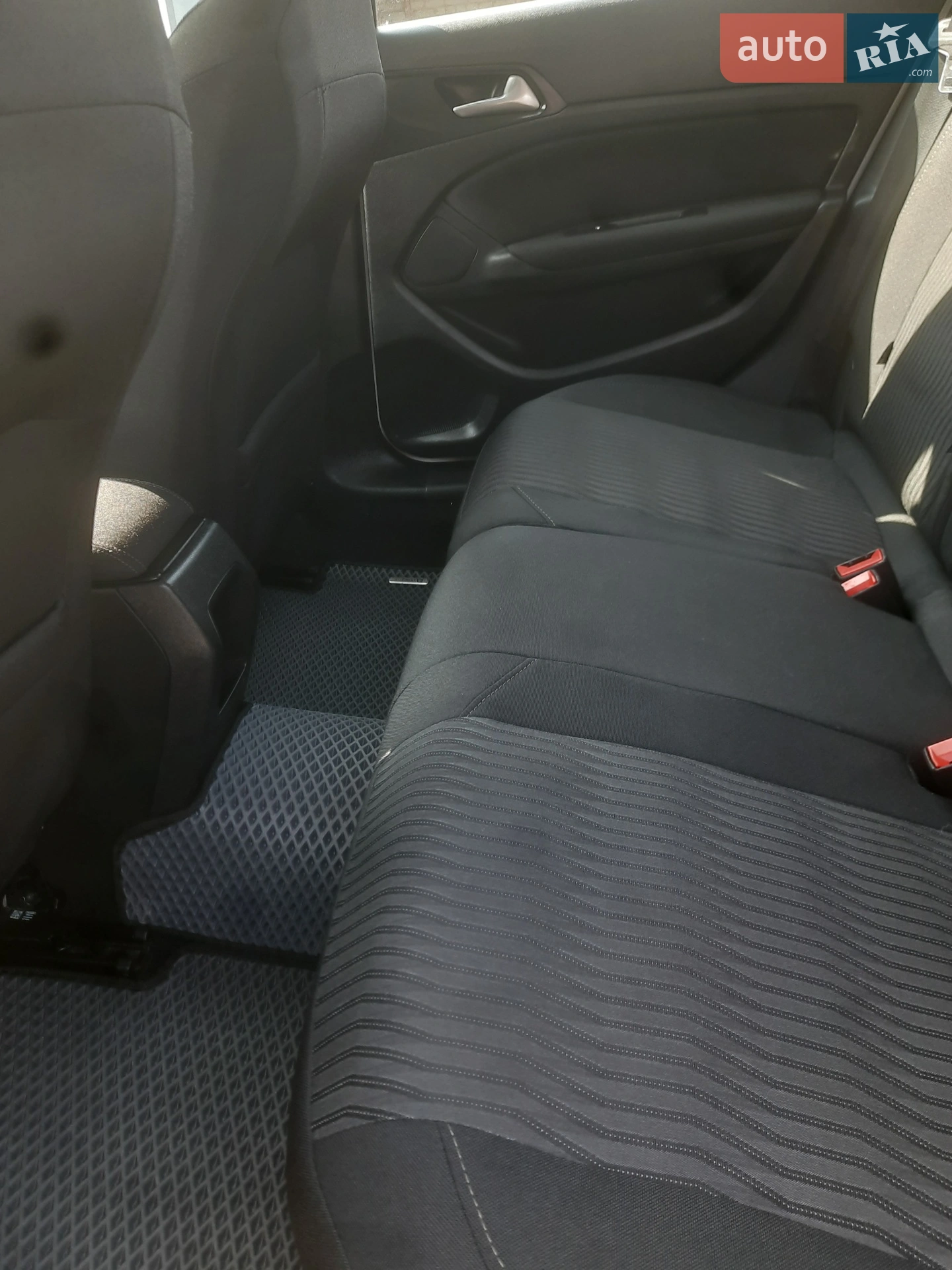 2015 Peugeot 308 - мініатюра 9