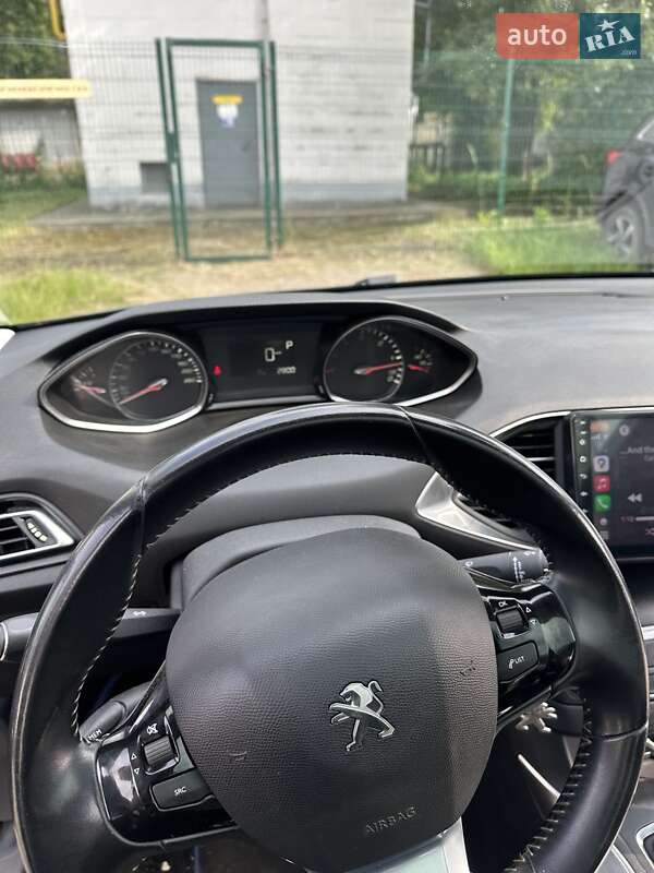 Універсал Peugeot 308 2015 в Києві