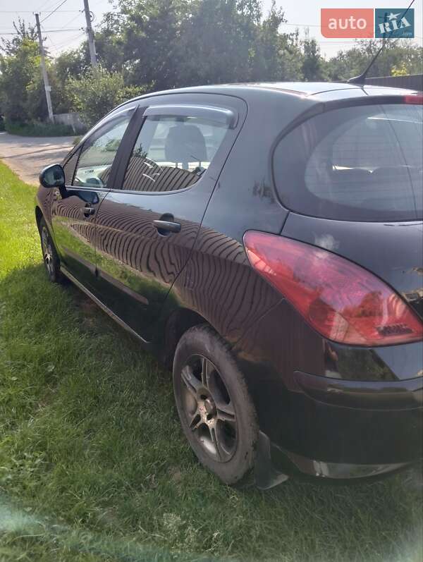 Хэтчбек Peugeot 308 2008 в Броварах
