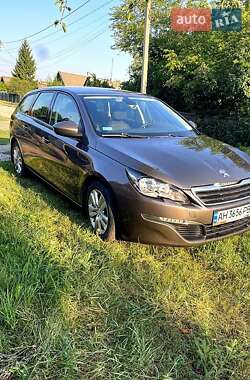 Універсал Peugeot 308 2016 в Дніпрі