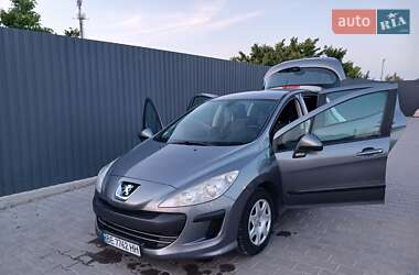 Хэтчбек Peugeot 308 2010 в Вознесенске