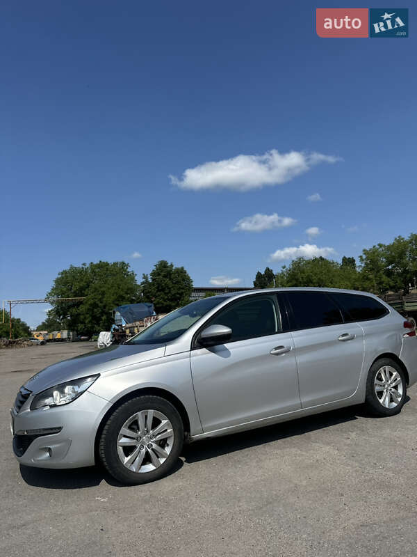 Универсал Peugeot 308 2016 в Звенигородке