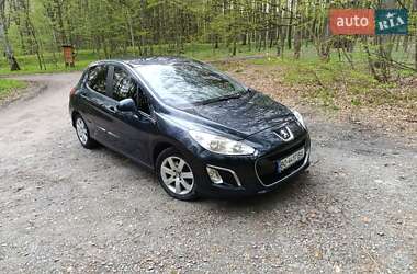 Хэтчбек Peugeot 308 2011 в Тернополе