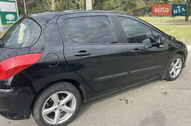 Хетчбек Peugeot 308 2008 в 