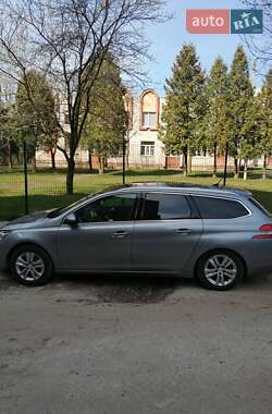 Универсал Peugeot 308 2015 в Полтаве