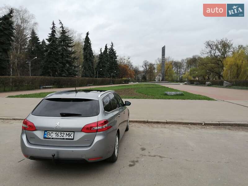 Універсал Peugeot 308 2015 в Полтаві