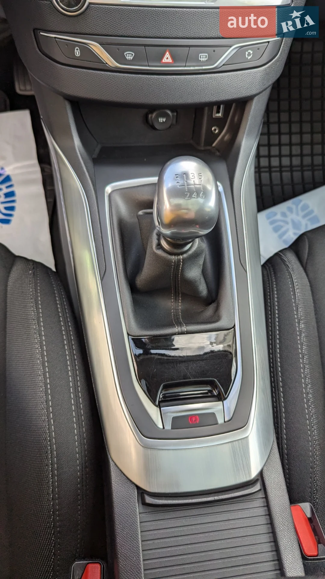 2015 Peugeot 308 - мініатюра 11