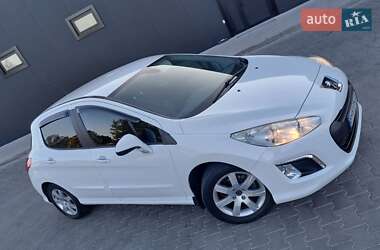Хетчбек Peugeot 308 2012 в 
