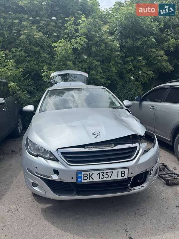Peugeot 308 2016