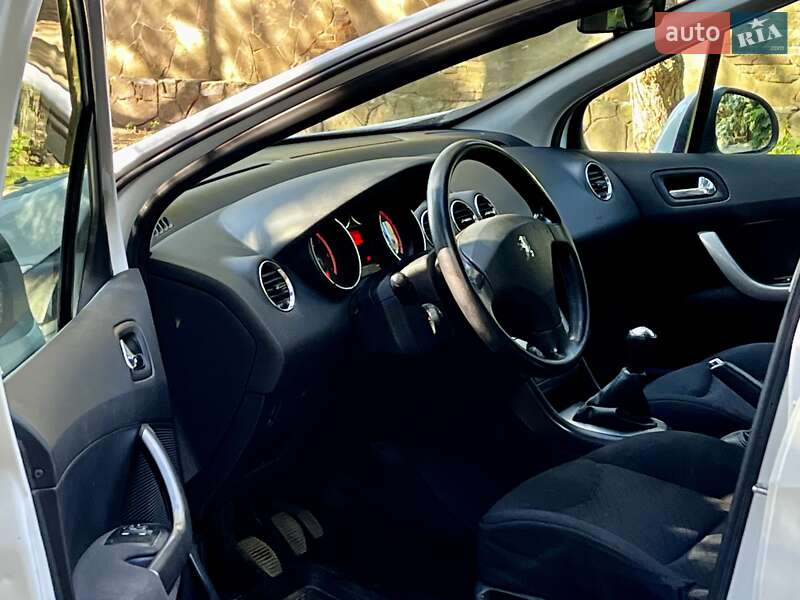 Универсал Peugeot 308 2008 в Днепре