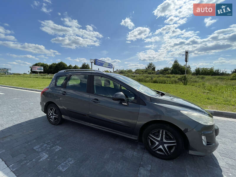 Універсал Peugeot 308 2010 в Львові